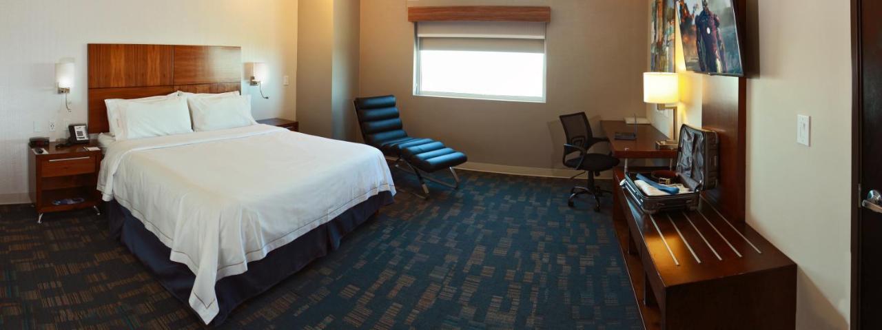 Holiday Inn Express & Suites Mexicali, An Ihg Hotel ภายนอก รูปภาพ