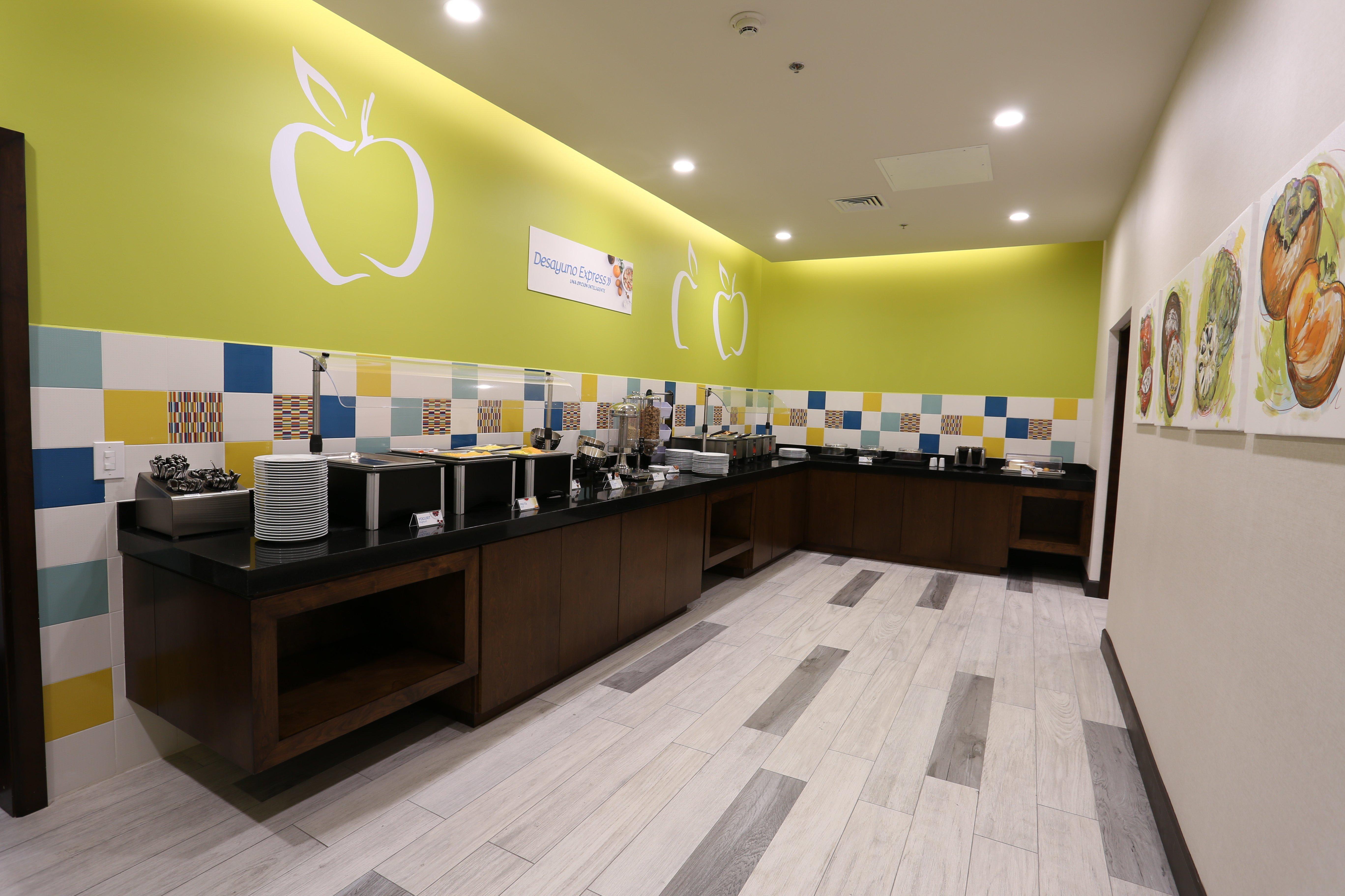 Holiday Inn Express & Suites Mexicali, An Ihg Hotel ภายนอก รูปภาพ