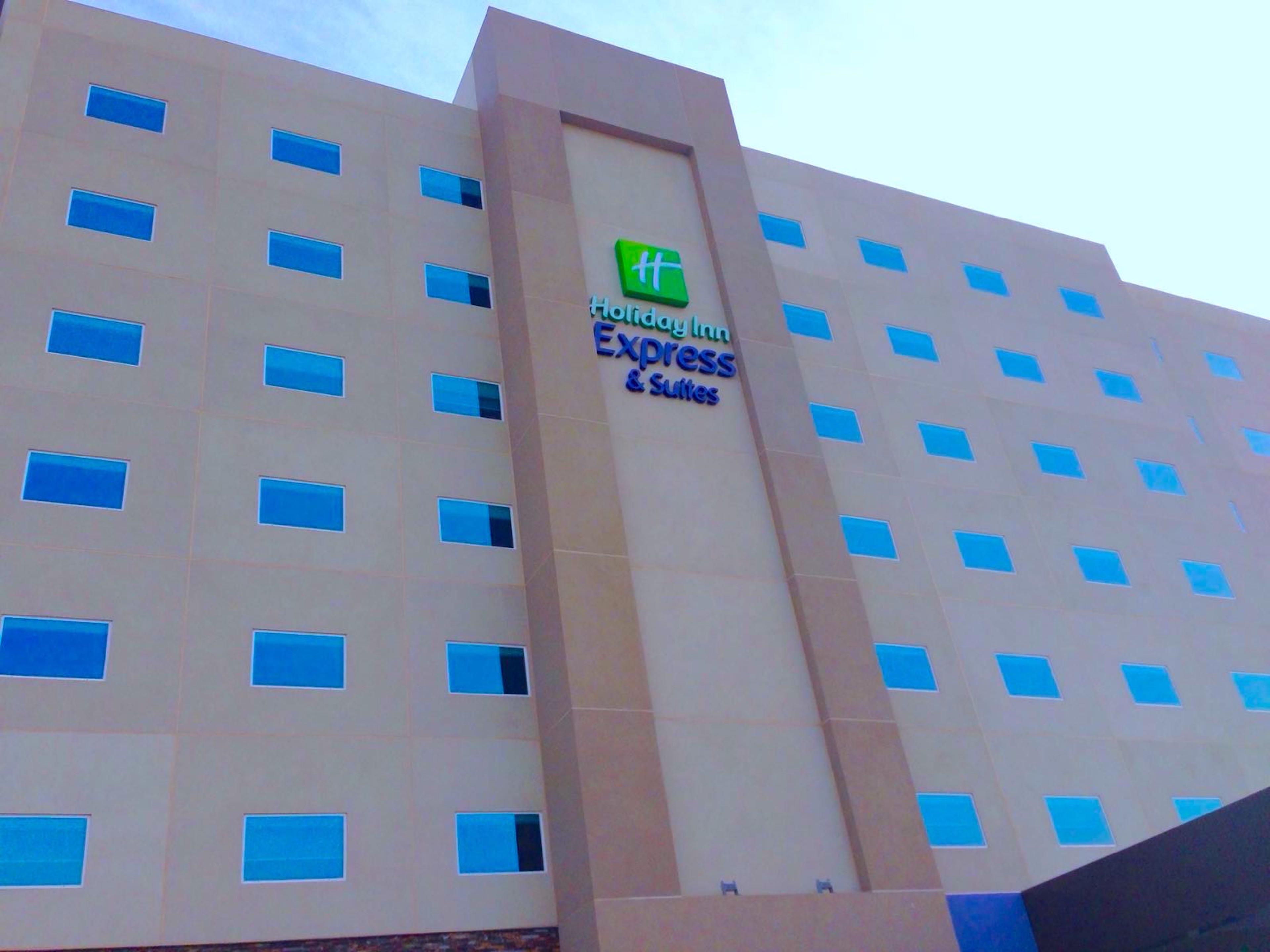 Holiday Inn Express & Suites Mexicali By Ihg ภายนอก รูปภาพ