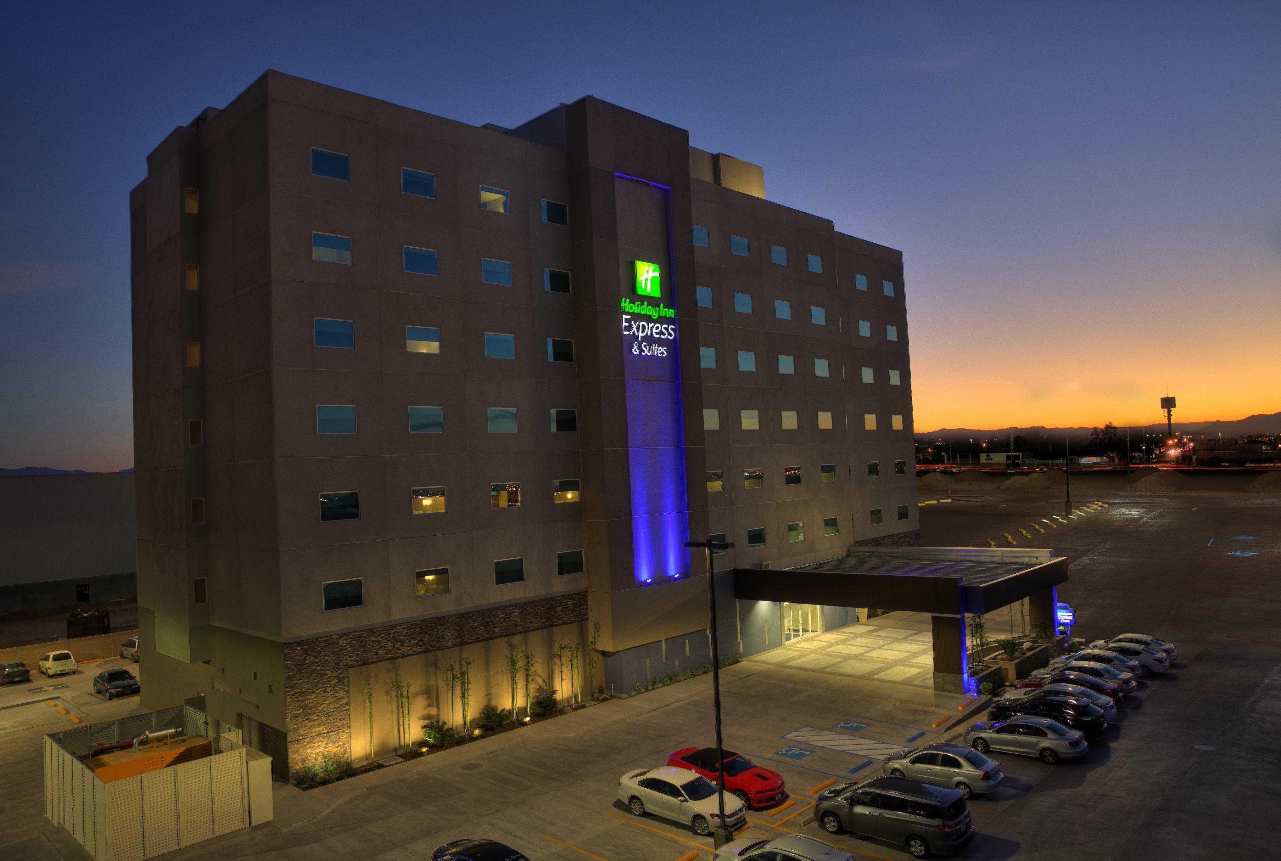 Holiday Inn Express & Suites Mexicali, An Ihg Hotel ภายนอก รูปภาพ