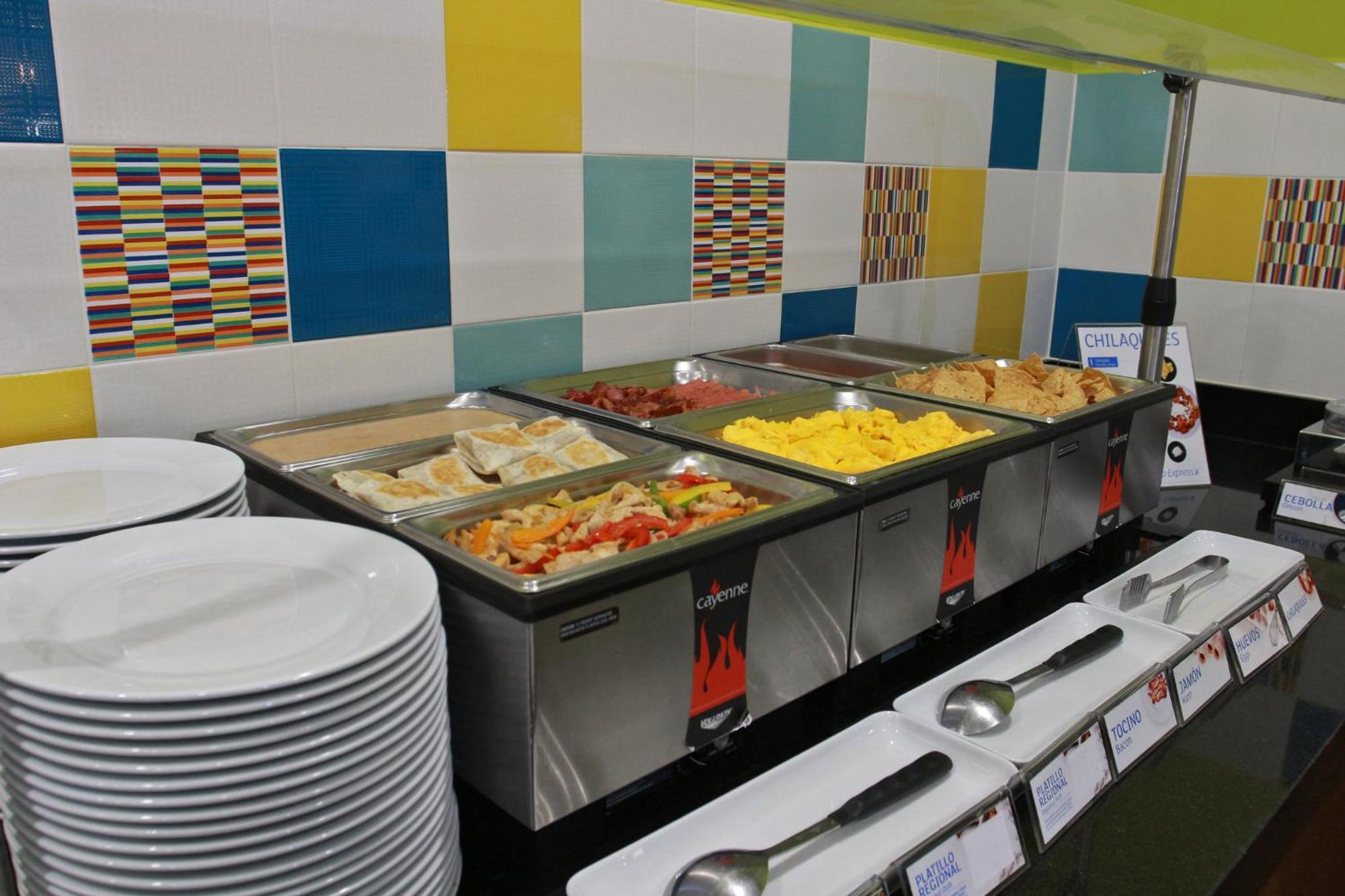 Holiday Inn Express & Suites Mexicali By Ihg ภายนอก รูปภาพ