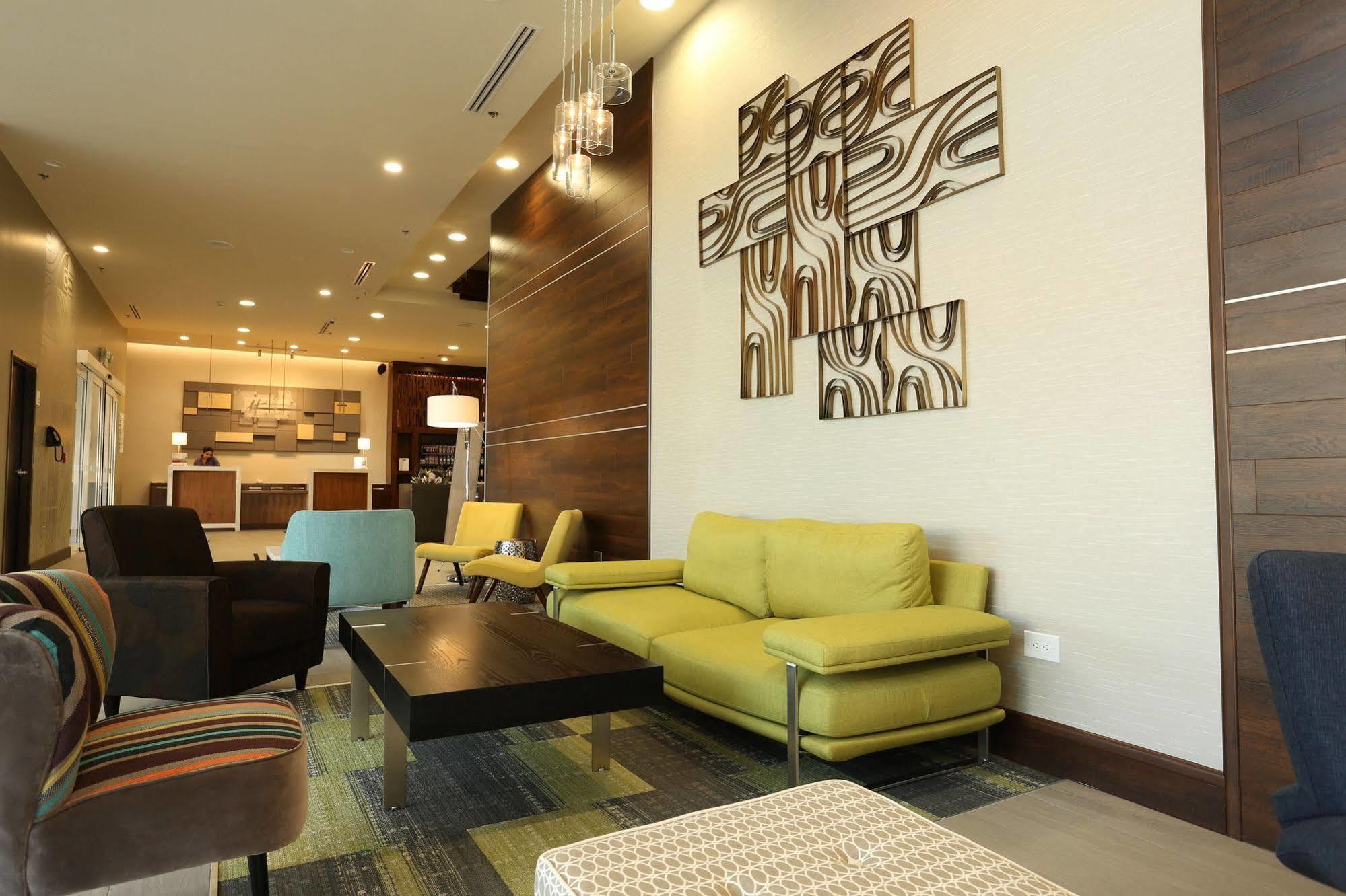 Holiday Inn Express & Suites Mexicali By Ihg ภายนอก รูปภาพ