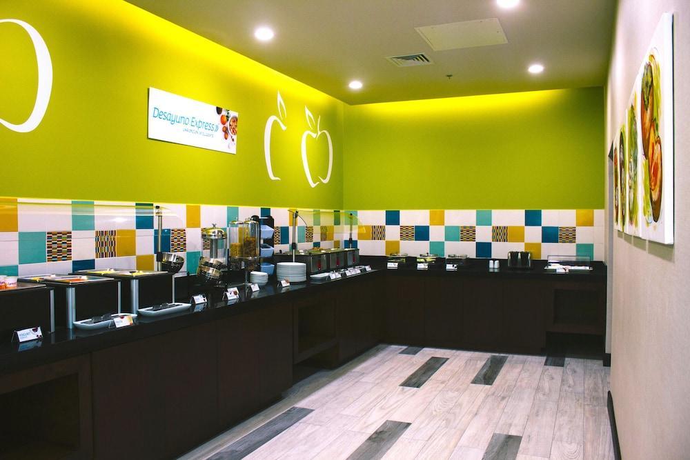 Holiday Inn Express & Suites Mexicali By Ihg ภายนอก รูปภาพ